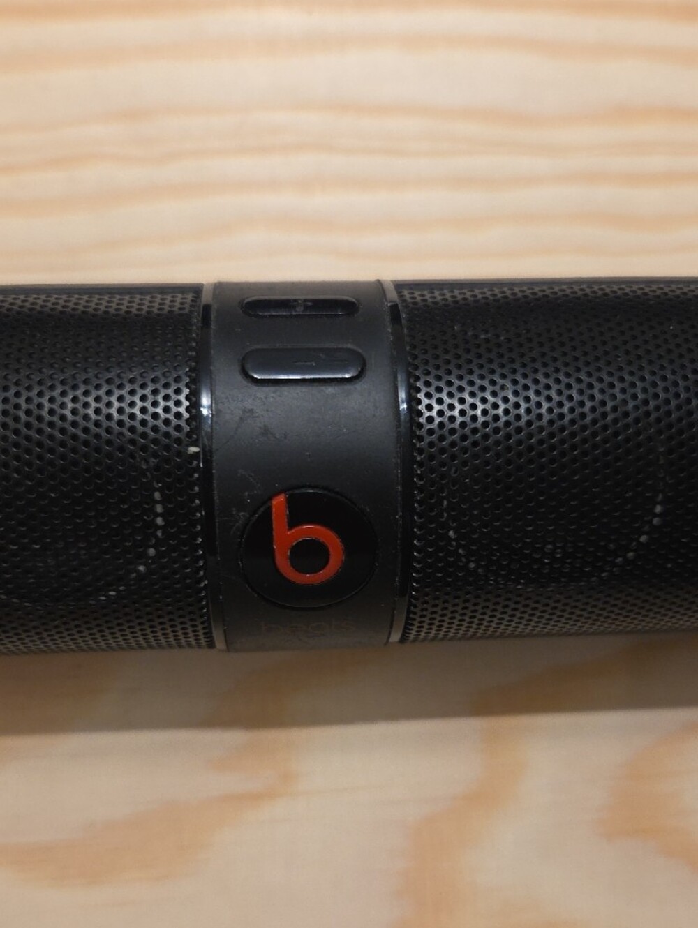 Beats by Dre - Beats Pill - Portable Bluetooth Speaker (1st Gen) - Picture 5 of 8